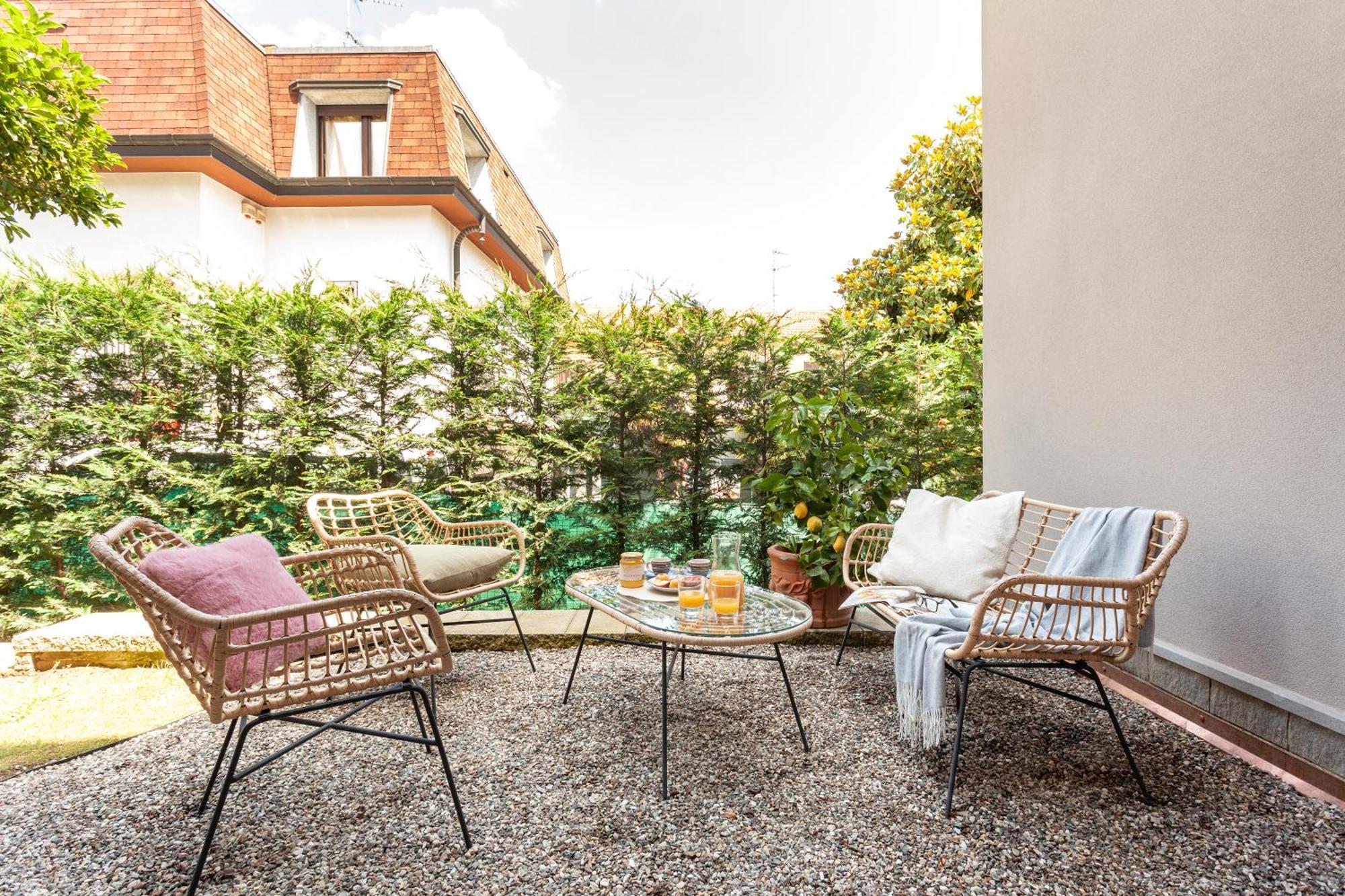 Apartment Misiadele Carnago Zewnętrze zdjęcie